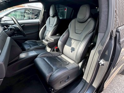 2017 Tesla MODEL X — миниатюра 18
