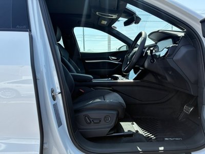 2025 AUDI Q8 SPORTBACK E-TRON thumbnail 42