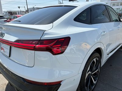 2025 AUDI Q8 SPORTBACK E-TRON photo 11