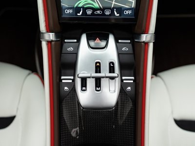صورة 18 لـ 2024 Ferrari ROMA SPIDER