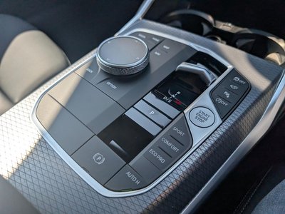 2025 BMW 3 SERIES TOURING thumbnail 35