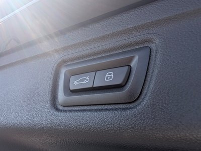 2025 BMW 3 SERIES TOURING photo 12