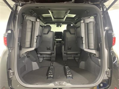 2026 Toyota ALPHARD — фото 38