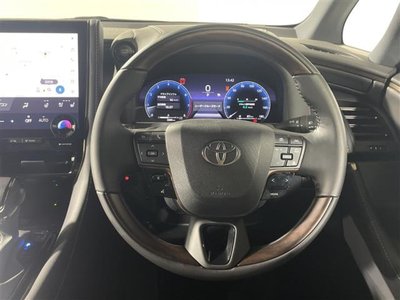 2026 Toyota ALPHARD — фото 10