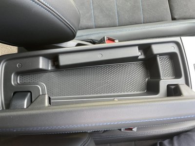2025 BMW X1 — миниатюра 17