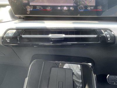 2025 BMW X1 — миниатюра 14