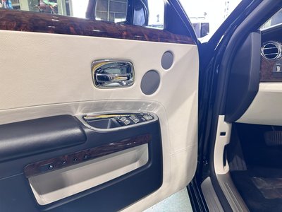 2012 ROLLS-ROYCE GHOST photo 39