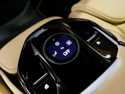2024 Ferrari PUROSANGUE 缩略图 38