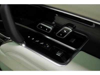 2024 LAND Rover RANGE ROVER thumbnail 36