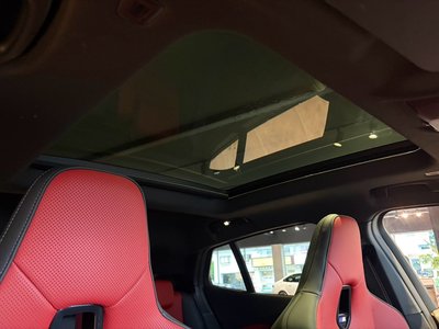 2025 BMW X2 thumbnail 33