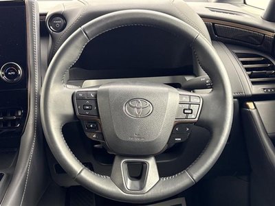 صورة 20 لـ 2025 Toyota ALPHARD