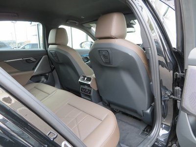 2025 BMW 5 SERIES 照片 8