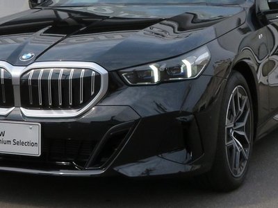 2025 BMW 5 SERIES 缩略图 52