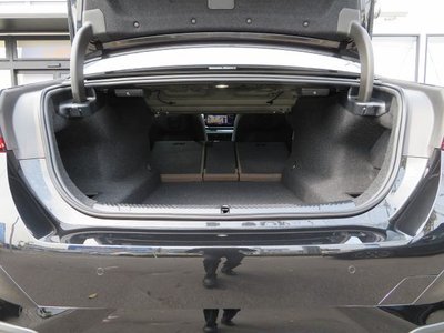 2025 BMW 5 SERIES 缩略图 56