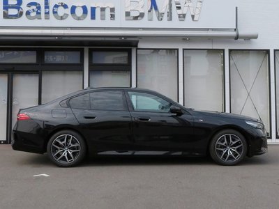2025 BMW 5 SERIES 缩略图 45