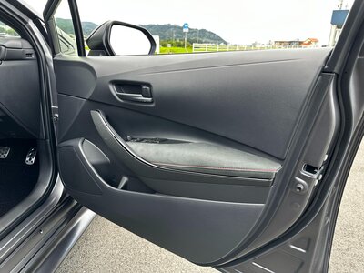 صورة 23 لـ 2023 Toyota GR COROLLA