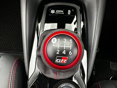 صورة 42 لـ 2023 Toyota GR COROLLA