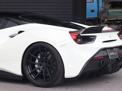 2016 Ferrari 488 GTB 照片 10