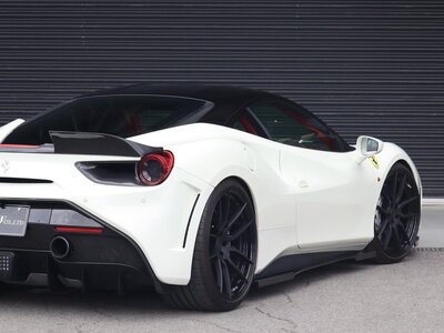 2016 Ferrari 488 GTB 照片 13