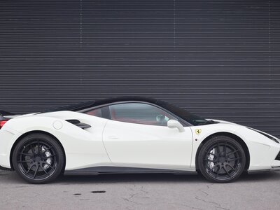 2016 Ferrari 488 GTB 照片 3