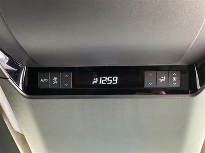 2023 Toyota ALPHARD — фото 30