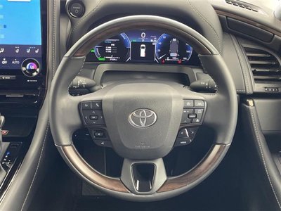 2023 Toyota ALPHARD — фото 24