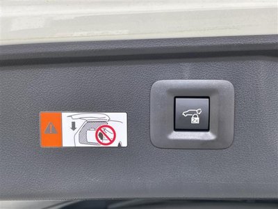 2023 Toyota ALPHARD — фото 34