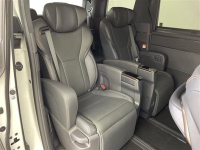 2023 Toyota ALPHARD — фото 38