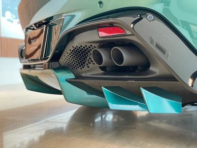2023 Aston Martin VANTAGE thumbnail 21