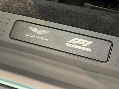 2023 Aston Martin VANTAGE thumbnail 16