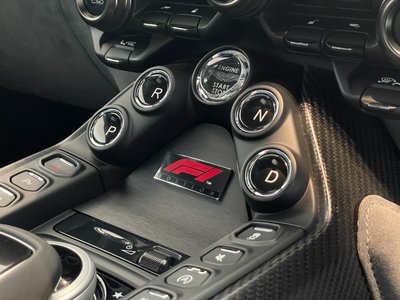 2023 Aston Martin VANTAGE thumbnail 19