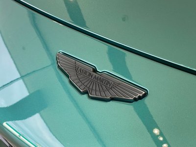 2023 Aston Martin VANTAGE thumbnail 11