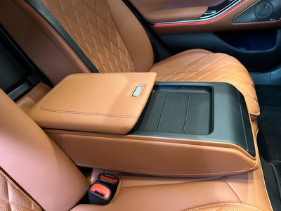 2025 Mercedes-BENZ S-CLASS thumbnail 36