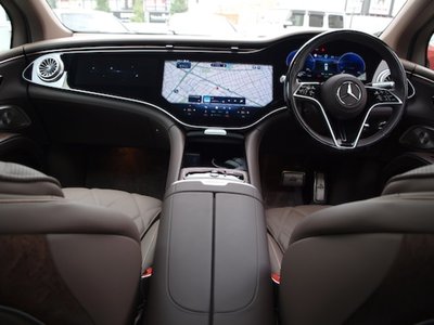 صورة 33 لـ 2026 Mercedes-BENZ EQS SUV MAYBACH