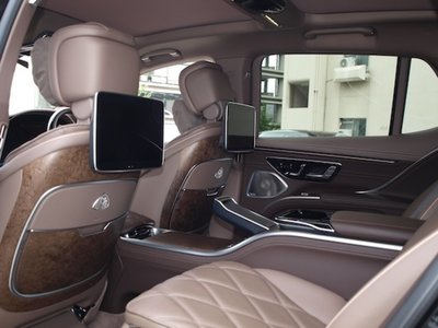 صورة 11 لـ 2026 Mercedes-BENZ EQS SUV MAYBACH