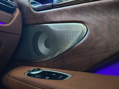2025 Aston Martin DB12 VOLANTE 缩略图 42
