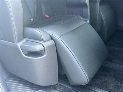 صورة 60 لـ 2025 Toyota ALPHARD