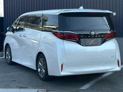 صورة 69 لـ 2025 Toyota ALPHARD