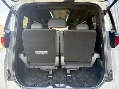 صورة 64 لـ 2025 Toyota ALPHARD