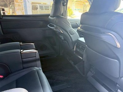 صورة 30 لـ 2025 Toyota ALPHARD