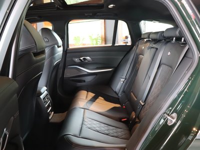 2026 BMW Alpina B3 TOURING photo 13