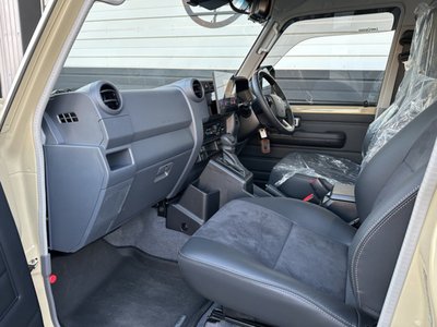 صورة 24 لـ 2025 Toyota LAND CRUISER 70