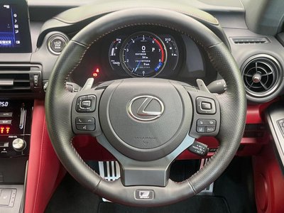 2025 Lexus IS photo 11