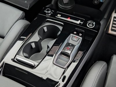2025 AUDI Q6 E-TRON 照片 19
