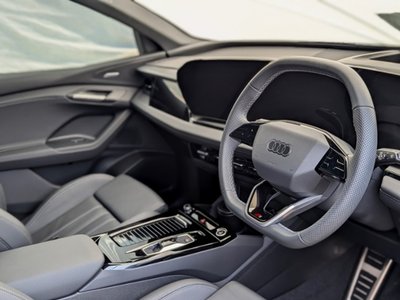 2025 AUDI Q6 E-TRON 照片 15