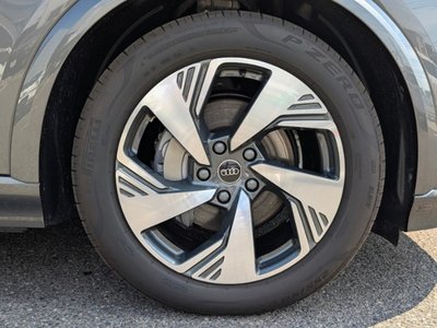 2025 AUDI Q6 E-TRON 照片 12