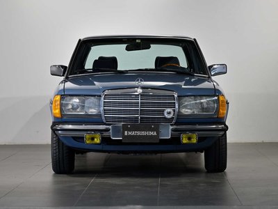1983 Mercedes-BENZ E-CLASS 照片 4