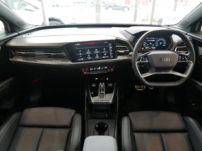 صورة 24 لـ 2025 AUDI Q4 SPORTBACK E-TRON