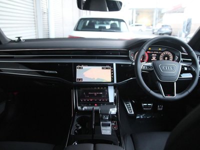 2025 AUDI A8 photo 15