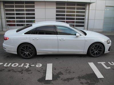 2025 AUDI A8 thumbnail 35